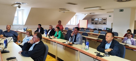 Obisk poslanske skupine SDS v Cerkljah 3